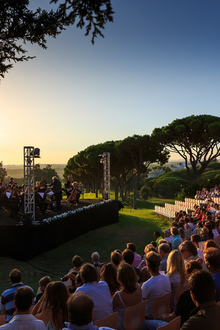 AlgarveCool_Blog_Orquestra de Jazz do Algarve acompanha “Selvis Prestley” AlgarveCool_Blog_Orquestra de Jazz do Algarve acompanha “Selvis Prestley”